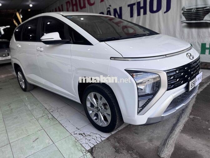 Hyundai Stargazer 7 chỗ Tự động Trắng
