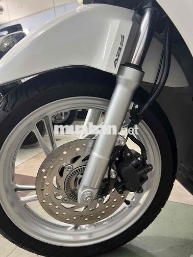 Honda SH 160 ABS Trắng tuyết 4825 km