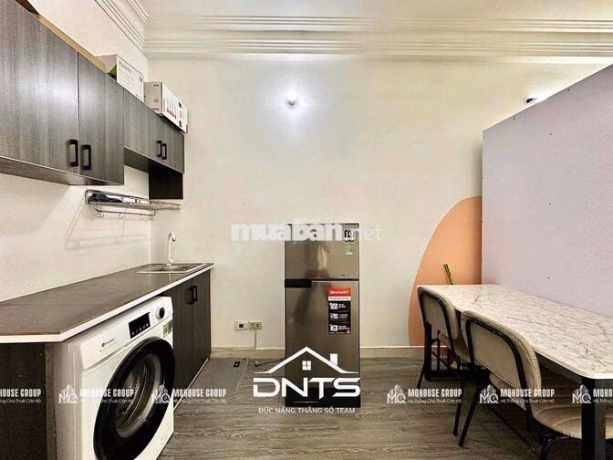 Căn hộ 35m2 máy giặt riêng, ban công gần ĐH Nhân Văn, ĐH Mở, UEH