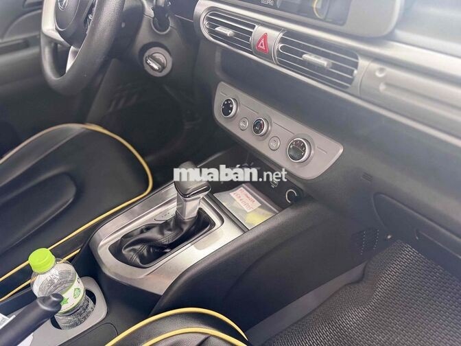 Hyundai Stargazer 7 chỗ Tự động Trắng