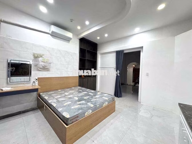 PHÒNG MỚI FULL NỘI THẤT GẦN BÁCH KHOA, HUFLIT, CÁCH UEH 5-10P QUẬN 10