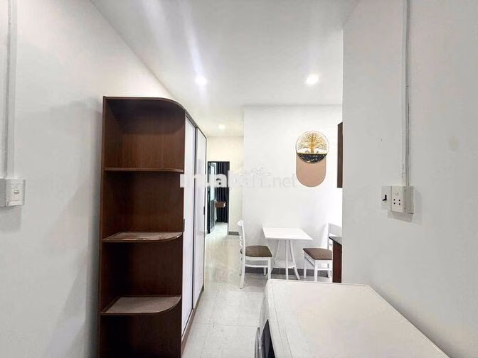 Căn Hộ 2PN ban công cao cấp khu vực: Bạch Đằng - Hồng Hà - Yên Thế.