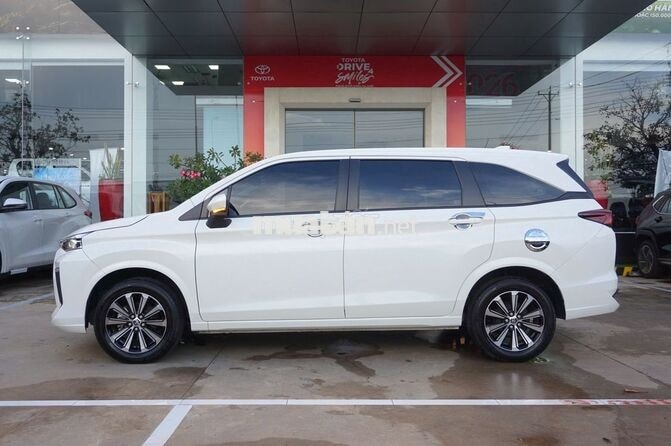 Toyota Avanza G CVT 2025 Trắng Tự động 13,117 km