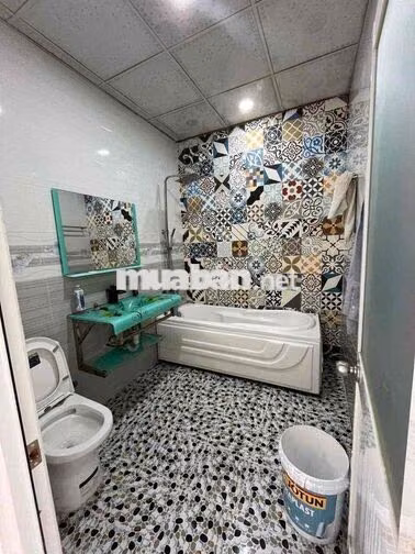 NHÀ 3 PN SÂN RỘNG 4x22 (CÓ PN DƯỚI TRỆT) GIÁ 7,5 TRIỆU