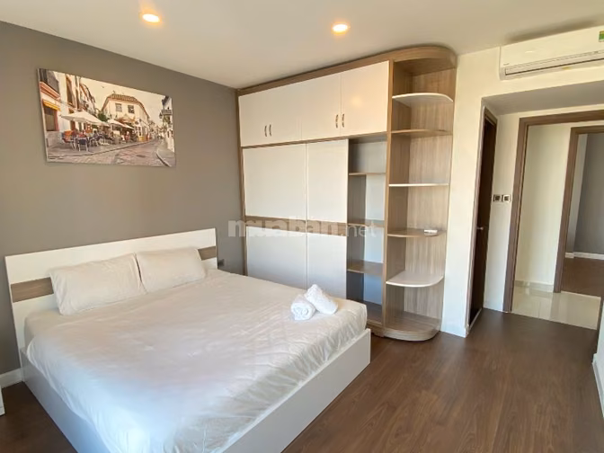 Cho thuê CHCC Saigon Royal 35 Bến Vân Đồn, Phường 12, Quận 4 