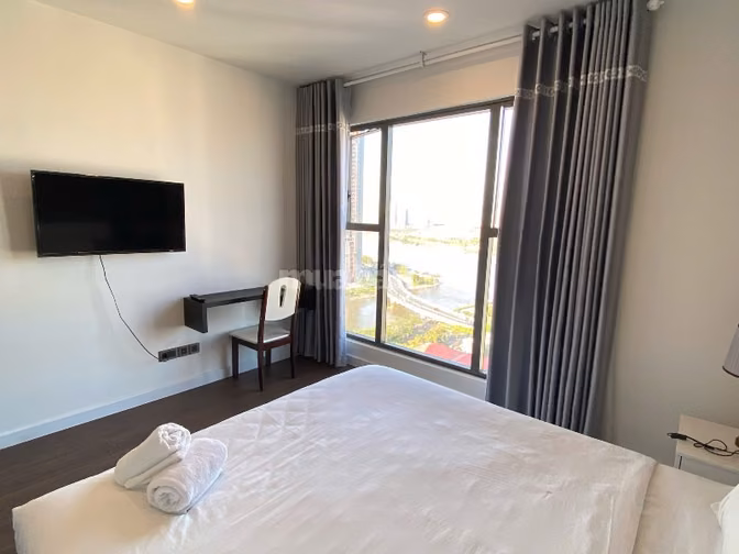 Cho thuê CHCC Saigon Royal 35 Bến Vân Đồn, Phường 12, Quận 4 