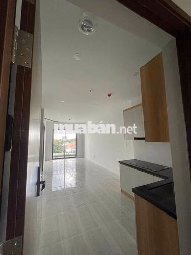 cho thuê căn hộ mới toanh như hình, giá 5tr, tháng 9 dọn vào ở ngay