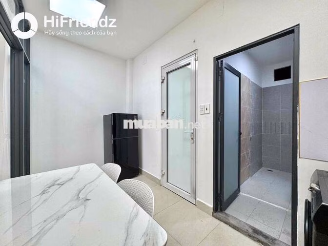 🔥CĂN HỘ 1PN FULL NT THANG MÁY MỚI 100% GẦN VÒNG XOAY DÂN CHỦ Q3