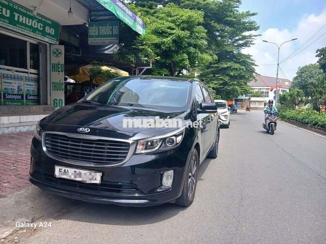 Kia Sedona 2018 Tiêu chuẩn Dầu 2.2 Đen
