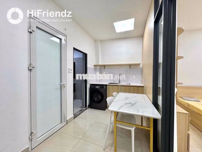 🔥CĂN HỘ 1PN FULL NT THANG MÁY MỚI 100% GẦN VÒNG XOAY DÂN CHỦ Q3