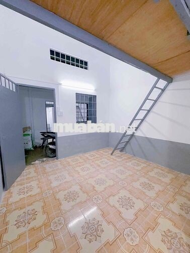 PHÒNG TRỐNG SẴN GẦN CĐCN THỦ ĐỨC TDC - NGÂN HÀNG HUB - SPKT UTE