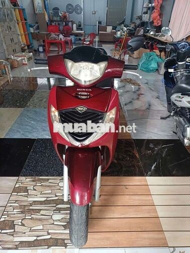 HONDA SH Ý 150cc XỊN, CÒN QUÁ ÊM