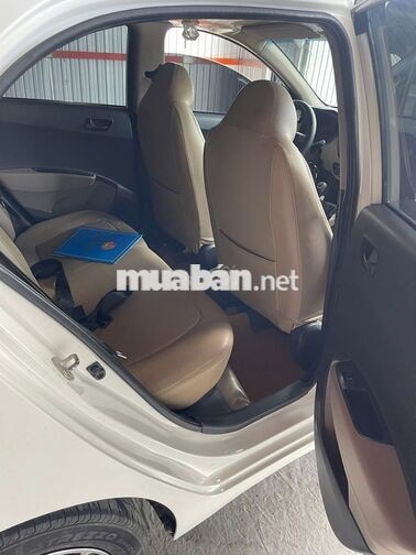 Hyundai Grand i10 Số sàn Xăng Trắng 88017 km
