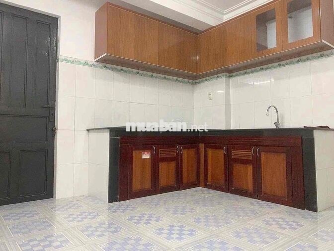 nhà thuê ni sư huỳnh liên giá rẻ , tân bình