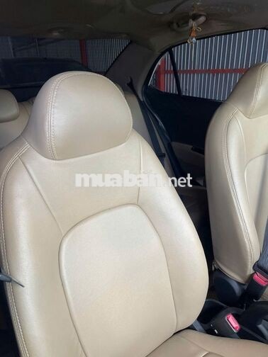 Hyundai Grand i10 Số sàn Xăng Trắng 88017 km