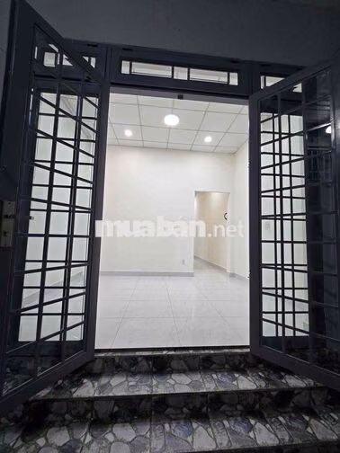 Cho Thuê Nhà 64m2 2pn2wc Sân đậu Xe Hơi 4C Đường 32 gần PVĐ