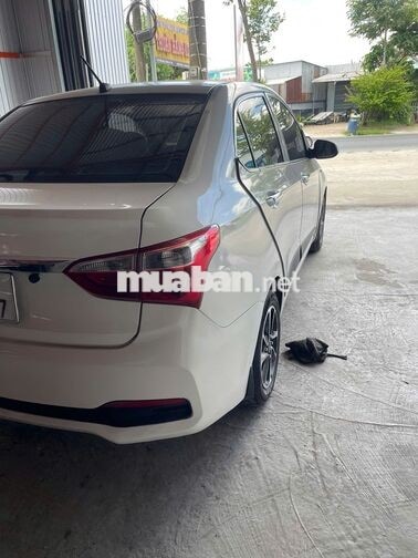 Hyundai Grand i10 Số sàn Xăng Trắng 88017 km