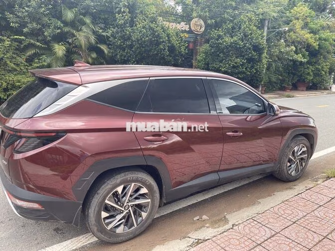 Hyundai Tucson 2022 Dầu 39000 km Đỏ
