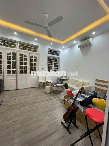 BA ĐÌNH. CHO THUÊ CĂN HỘ TẦNG 1. KINH DOANH ONLINE. Ô TÔ ĐỖ 24/24.