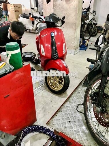 Piaggio Vespa