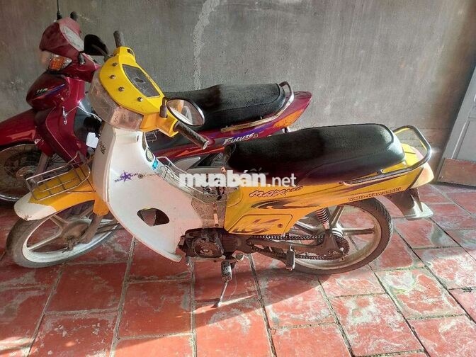 Xe máy MAX 50cc màu vàng trắng