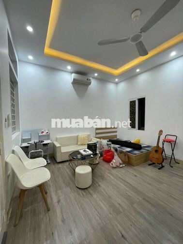 BA ĐÌNH. CHO THUÊ CĂN HỘ TẦNG 1. KINH DOANH ONLINE. Ô TÔ ĐỖ 24/24.