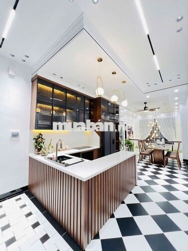 Cho thuê nhà riêng Ngọc Khánh, 55m 6 tầng thang máy mới đẹp chỉ 20tr