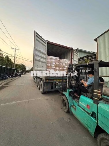 CẦN TUYỂN 5 NHÂN VIÊN BỐC XẾP HÀNG HOÁ TẠI TP.HCM