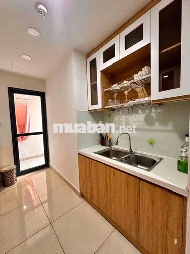 Cho thuê nhanh căn hộ 1PN khu Emerlad - Celadon City. giá tốt