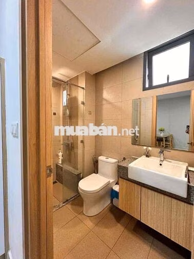 Cho thuê nhanh căn hộ 1PN khu Emerlad - Celadon City. giá tốt