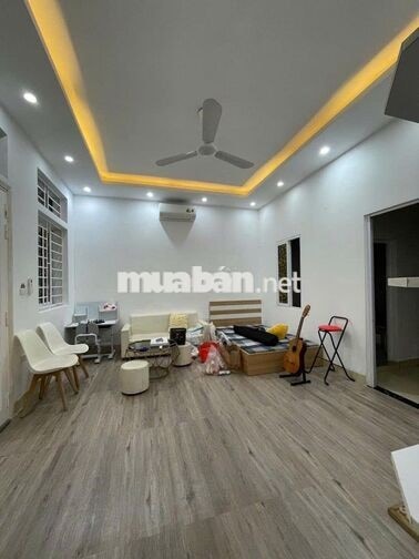 BA ĐÌNH. CHO THUÊ CĂN HỘ TẦNG 1. KINH DOANH ONLINE. Ô TÔ ĐỖ 24/24.