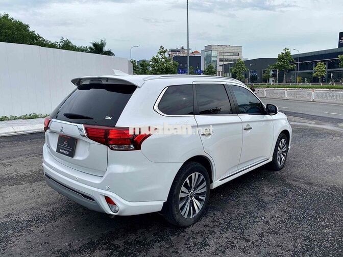 Mitsubishi Outlander 2.0 CVT 2024 Trắng 25.000 km