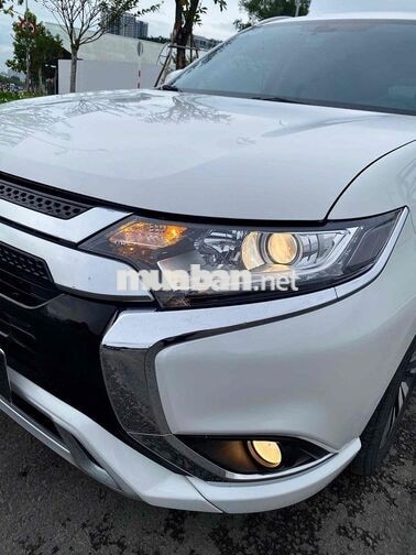 Mitsubishi Outlander 2.0 CVT 2024 Trắng 25.000 km