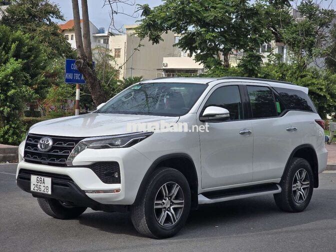 FORTUNER 2.4G SX 2022 AT DẦU 95000KM BẢO HÀNH 1NAM