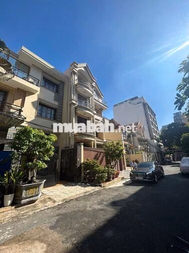 Cho thuê nhà Biệt Thự đẹp nhất khu Phổ Quang, Phường 9, Phú Nhuận 