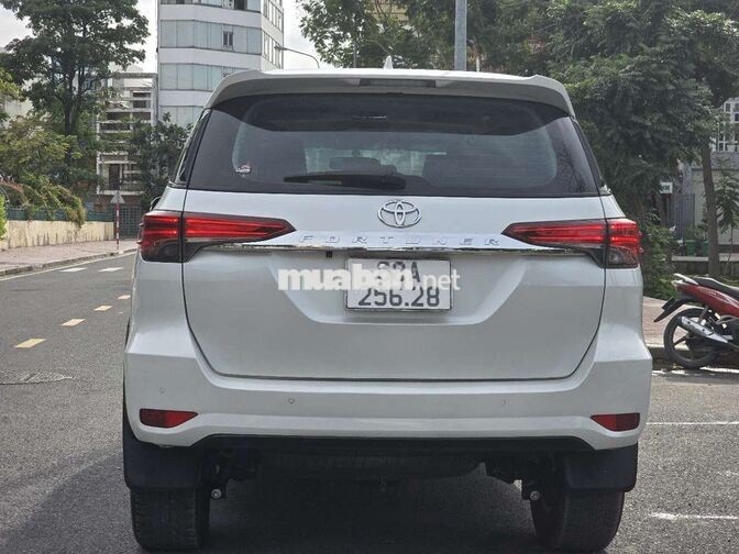 FORTUNER 2.4G SX 2022 AT DẦU 95000KM BẢO HÀNH 1NAM