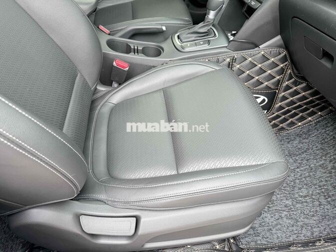 Hyundai Kona 1.6 Turbo 2021 Trắng Tự động 4 vạn