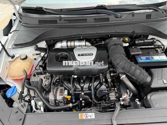 Hyundai Kona 1.6 Turbo 2021 Trắng Tự động 4 vạn