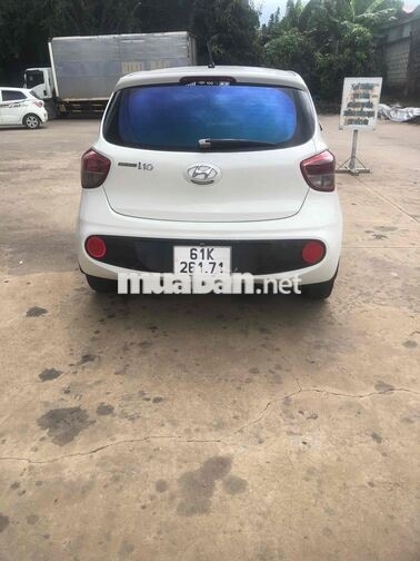 Hyundai i10 sx cuối 2016 chính chủ cà vẹt còn đẹp