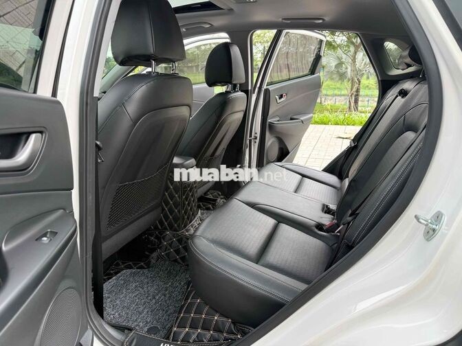 Hyundai Kona 1.6 Turbo 2021 Trắng Tự động 4 vạn