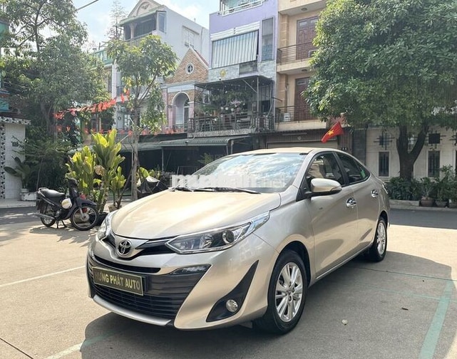 Toyota Vios 1.5G CVT ĐK2020, ít đi, trùm mền, 3van