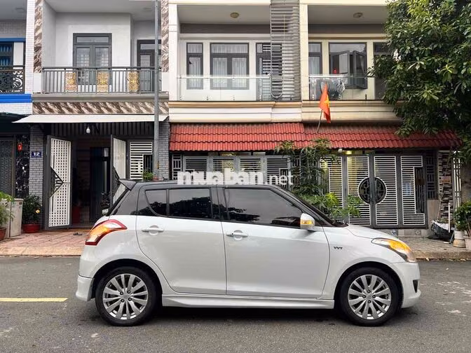 Suzuki Swift 2014 Trắng 1.4L AT Đẹp Và Thể Thao