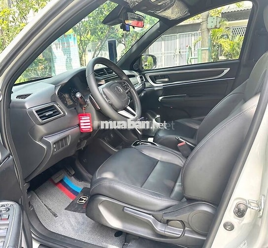 Honda BR-V 1.5L ĐK4/2025, BD full hãng 100%, zin