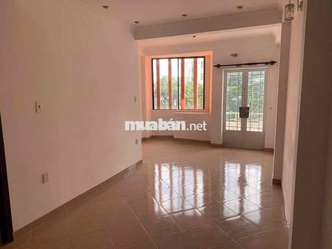 nhà nc hxh tr 3 lầu 3pn 3vs Nơ Trang Long p12 Q.bình thạnh