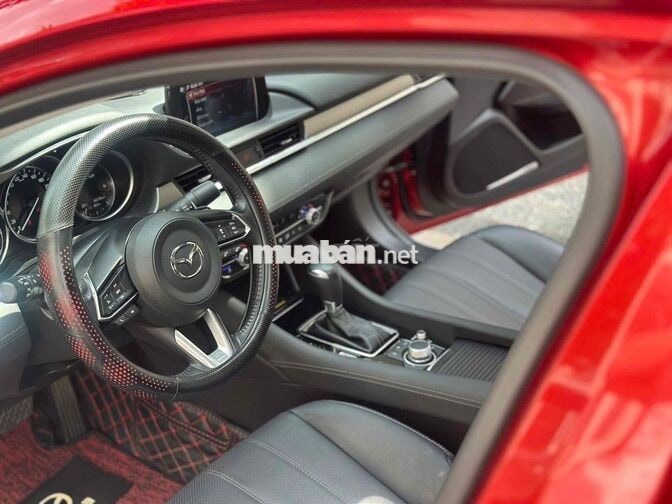 Mazda 6 Premium 2024 Đỏ Pha Lê 15.000 km