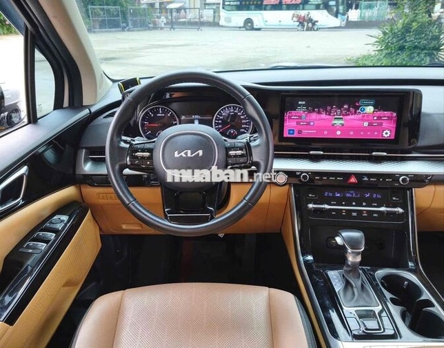 Kia Carnival Luxury 2022