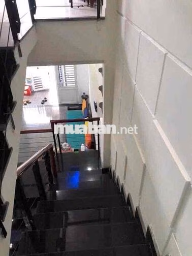 Cho thuê nhà 2 tầng mặt tiền Lê Đại gần Phan Đăng Lưu Giá Tốt