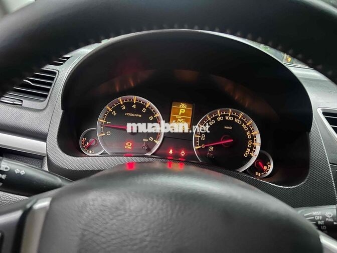 Suzuki Swift 2014 Trắng 1.4L AT Đẹp Và Thể Thao