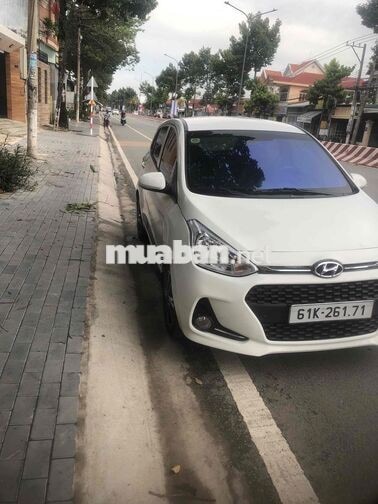 Hyundai i10 sx cuối 2016 chính chủ cà vẹt còn đẹp