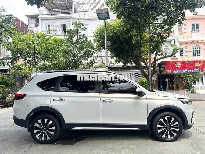 Honda BR-V 1.5L ĐK4/2025, BD full hãng 100%, zin